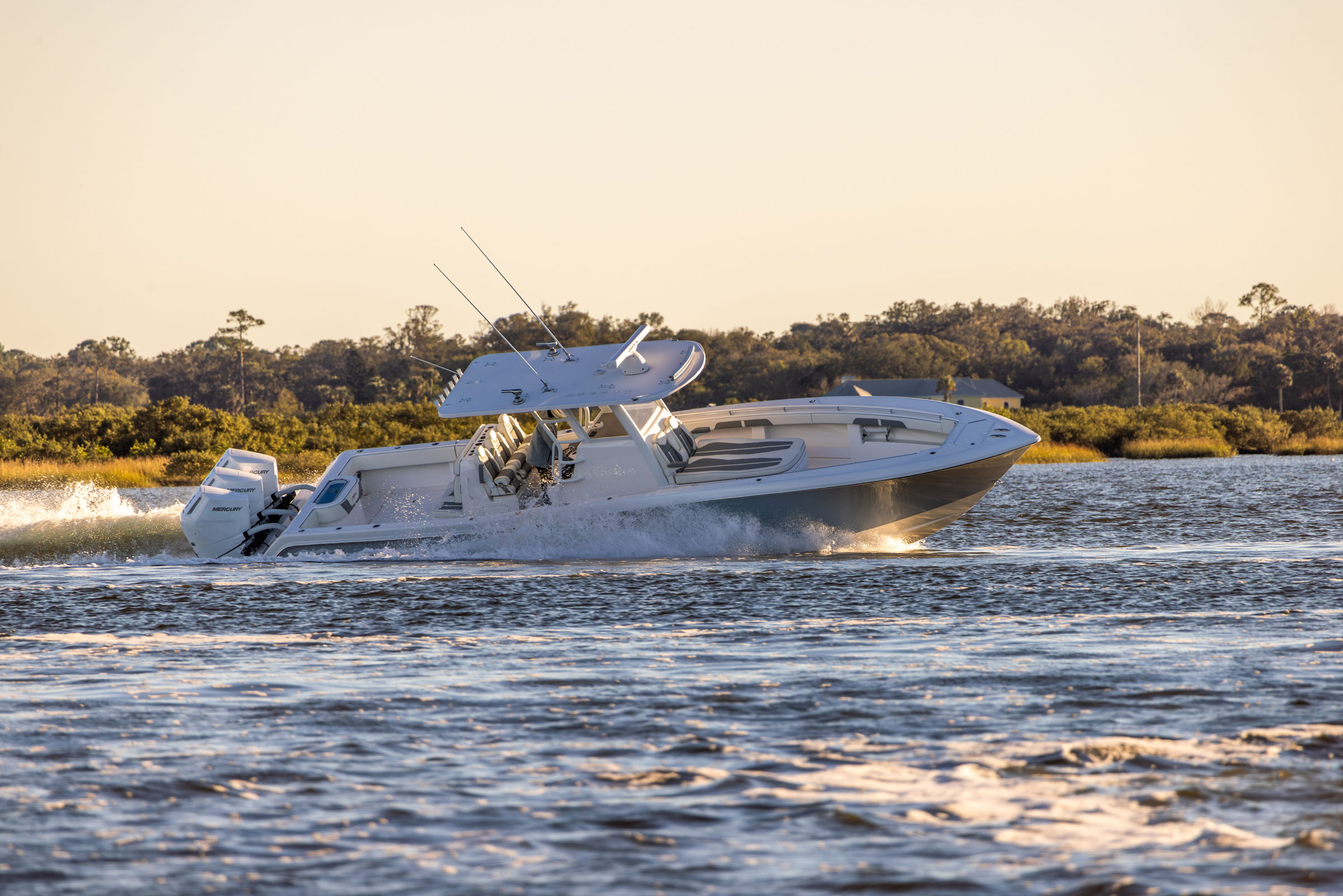 Invincible 39' Monohull Center Console Boat