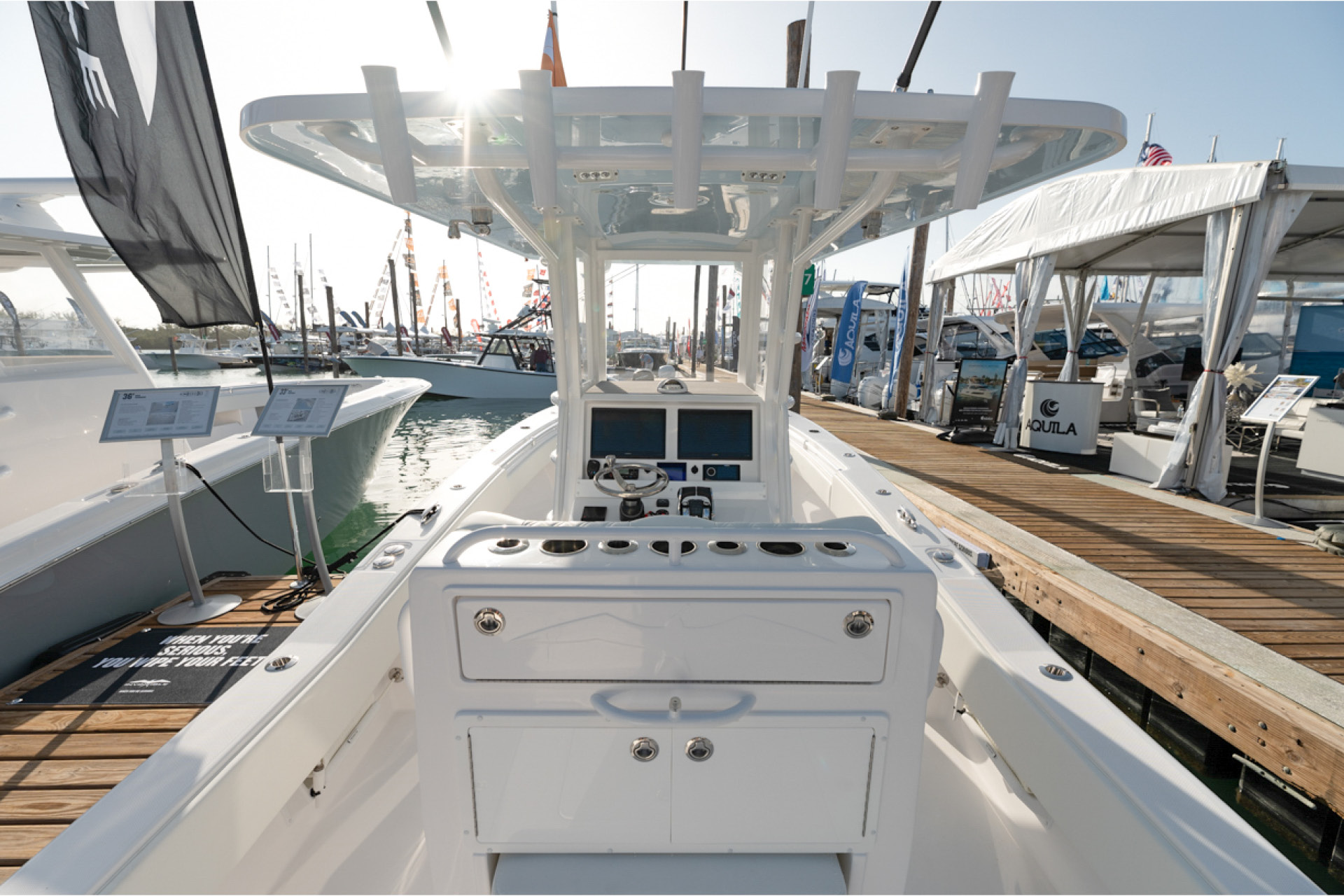 Invincible 33 Open Fisherman  Center console fishing boats, Boat