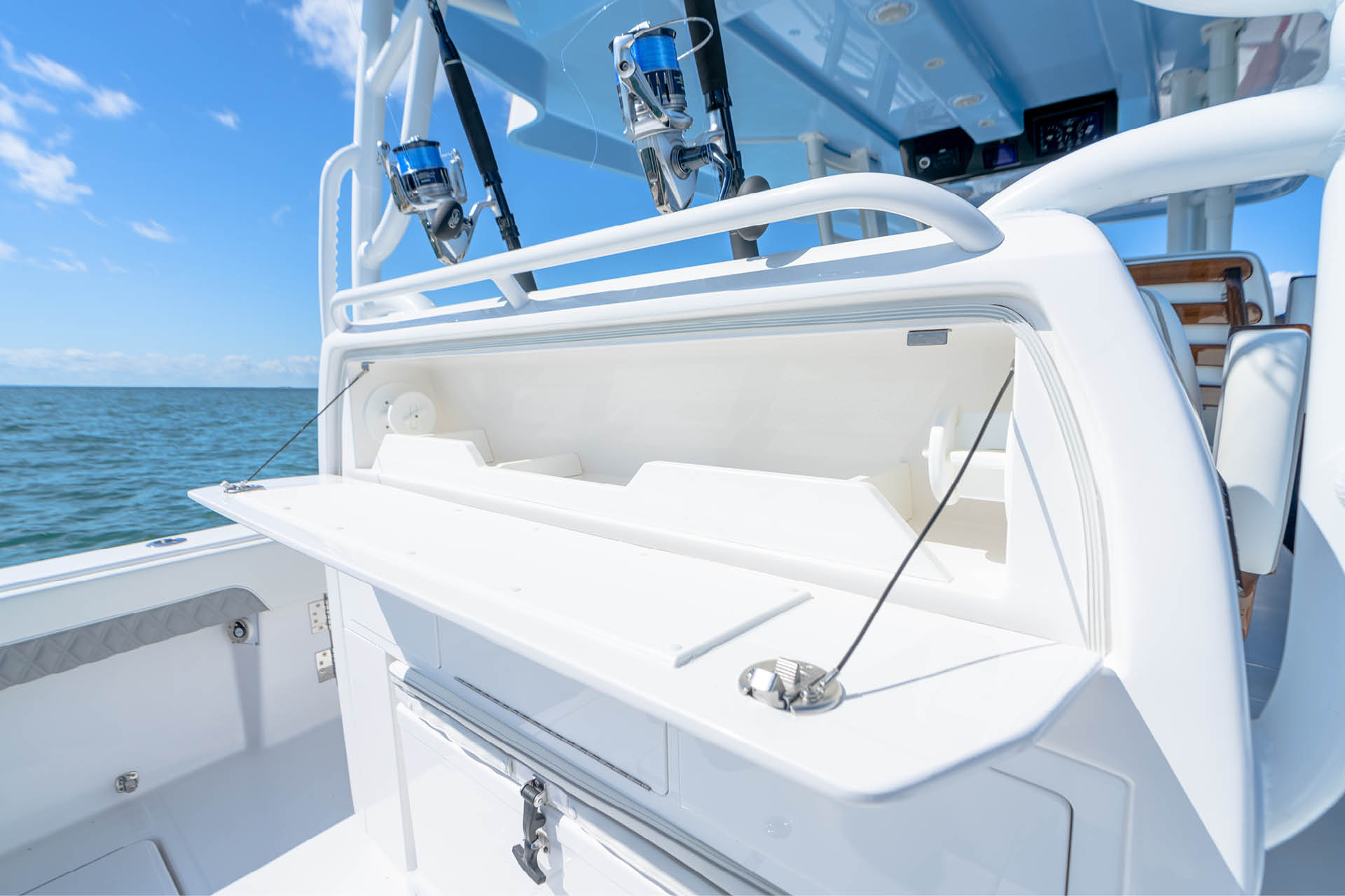 Invincible BoatsCenter Console, Beyond Offshore Fishing