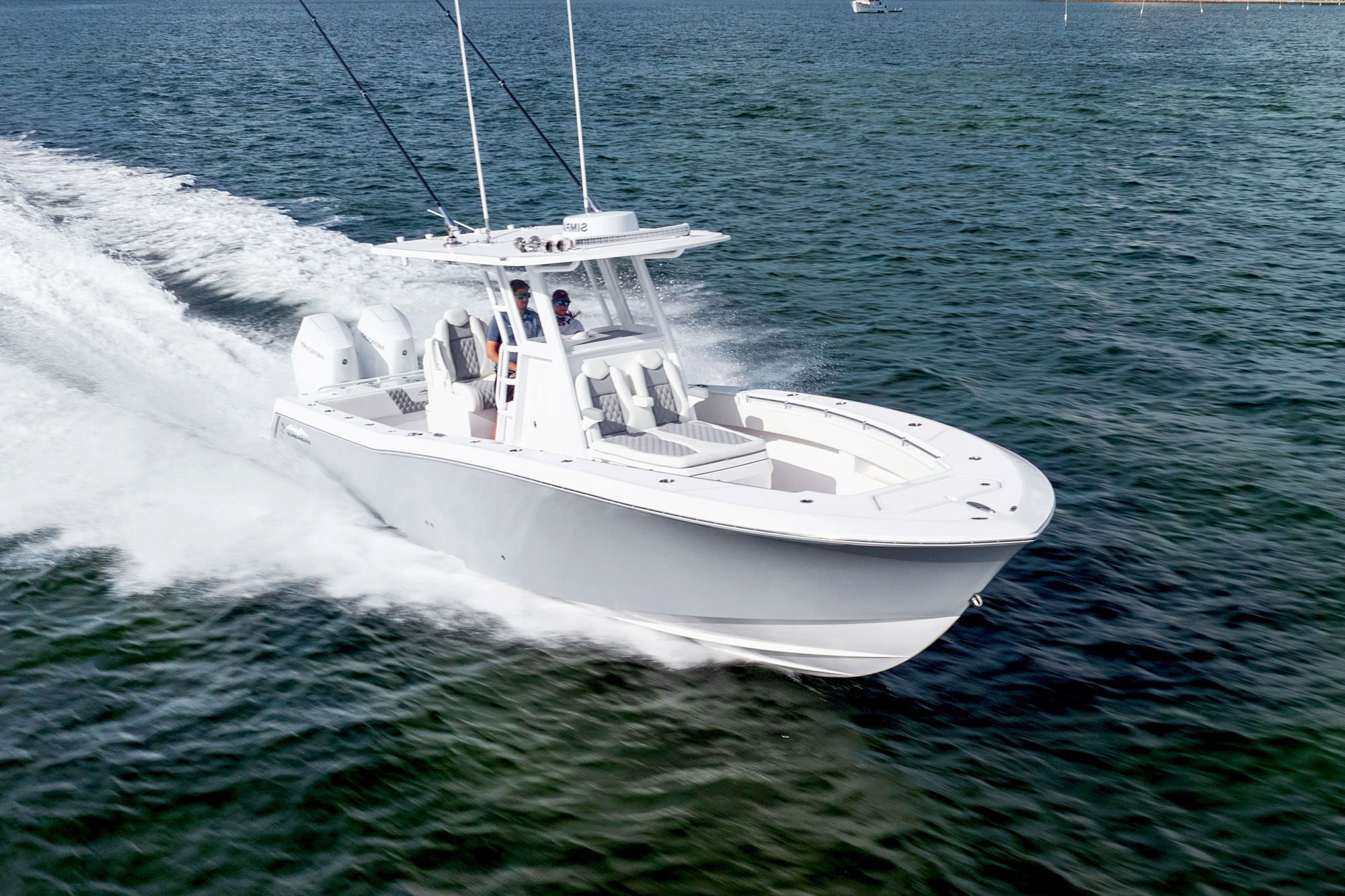 33' Open Fisherman Center Console by Invincible