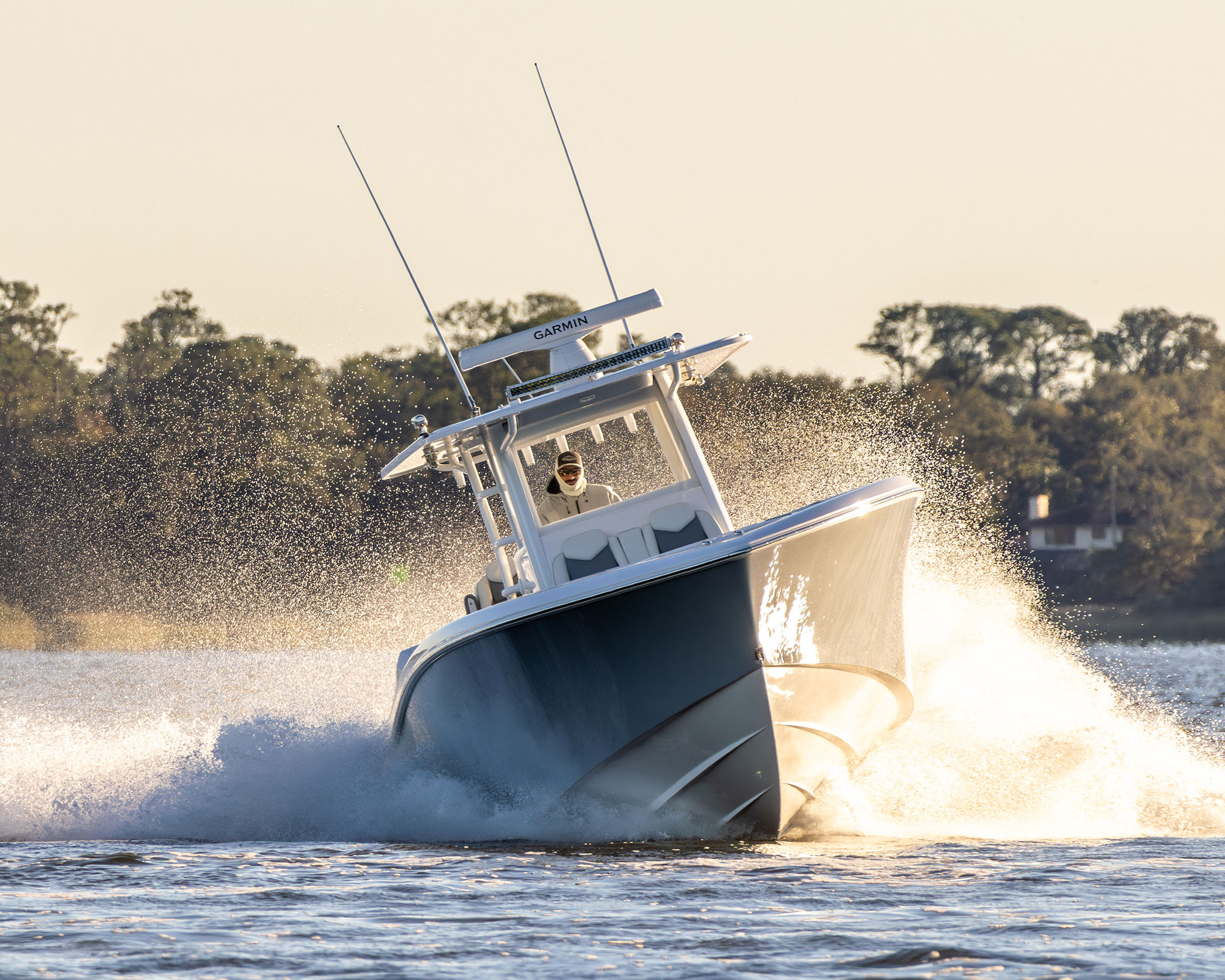 Invincible 39 Monohull Center Console Boat